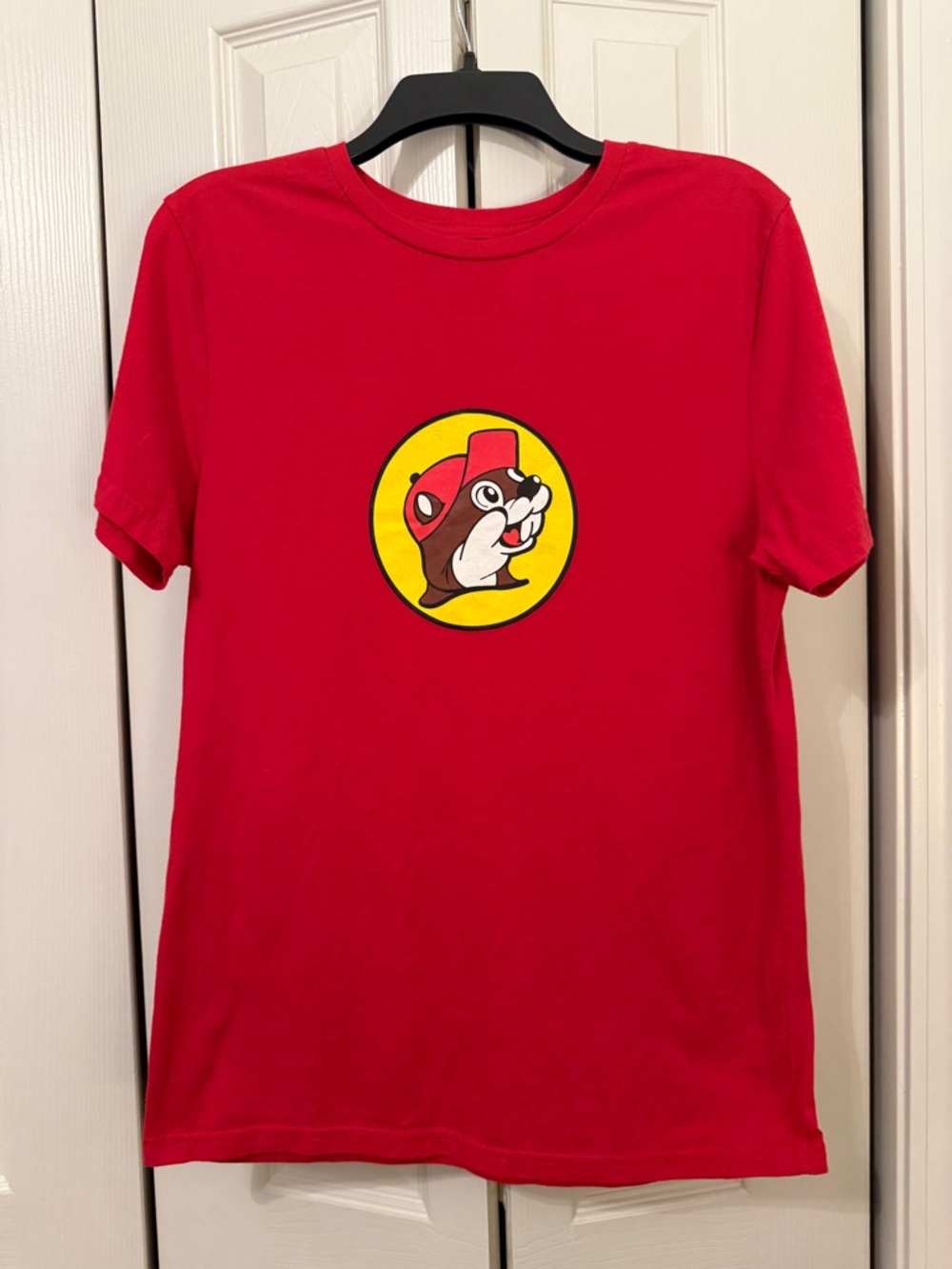 Buc-ee's Women's Red Logo Tee